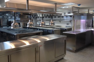 Hôtels matériel et équipement de cuisine professionnelle